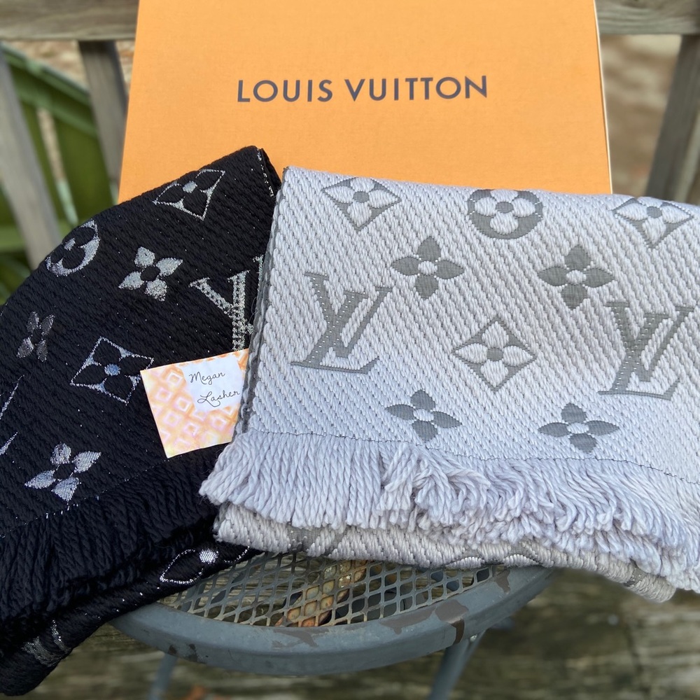 Logomania LV scarf